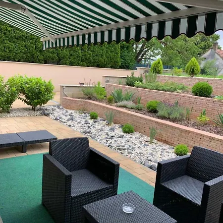 Mona Lisa Apartment Heviz